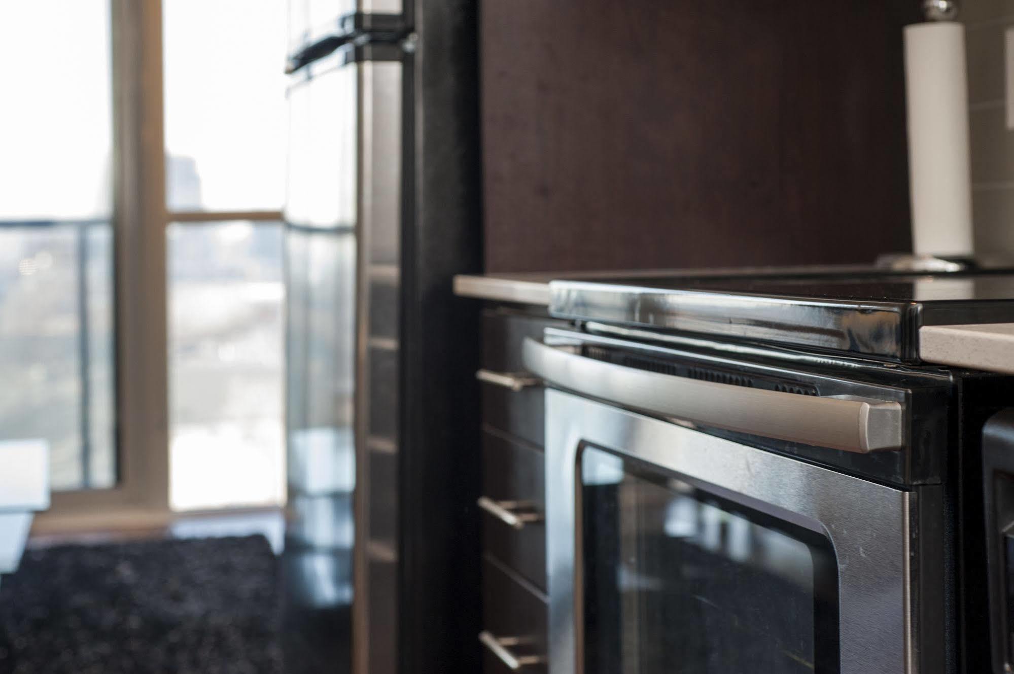 Life Suites Luxury Downtown Condos Toronto Exterior photo